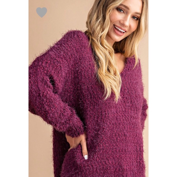 BOUTIQUE CLOSING MAKE AN OFFER - Picture 2 of 6